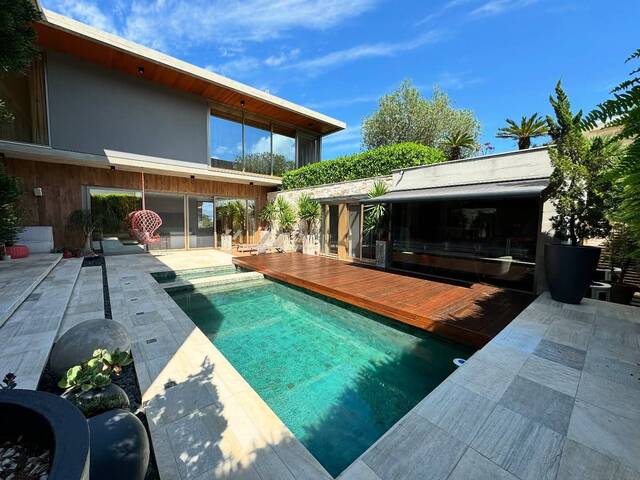 #6 - Casa para Venda em Florianópolis - SC - 1